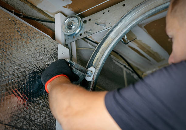 Affordable Garage Door Panel Replacement solutions in Tropical Park, FL